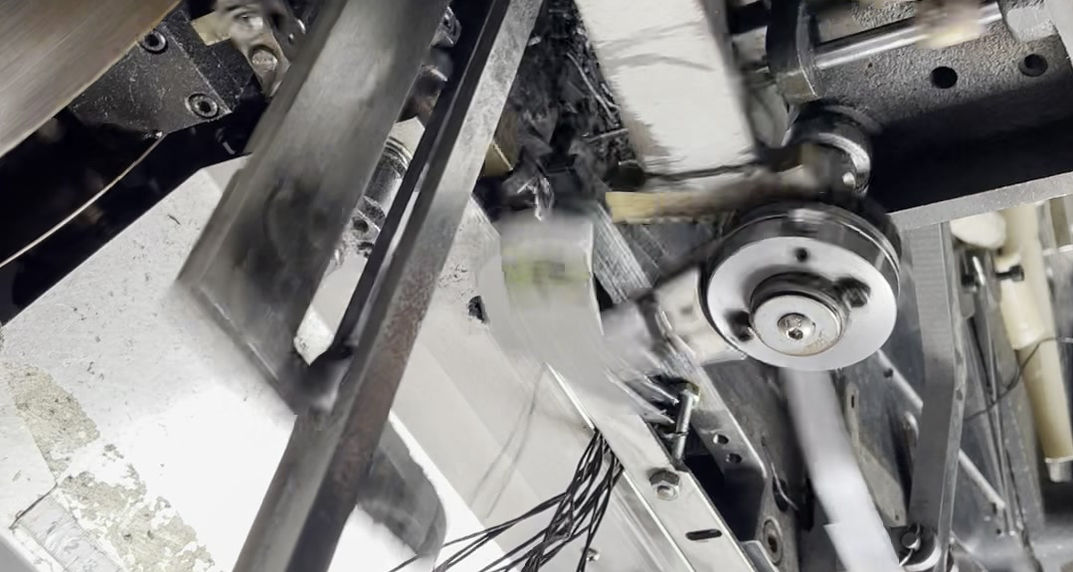 paper string knotting machine